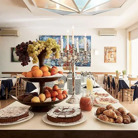Hotel Roma 3*